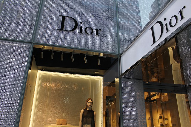 Dior Shop in New York (Retrieved from Pixabay - ErikaB)