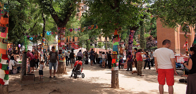 Straßenfest in Malasaña (retrieved from: flickr - Tejiendo Malasaña)
